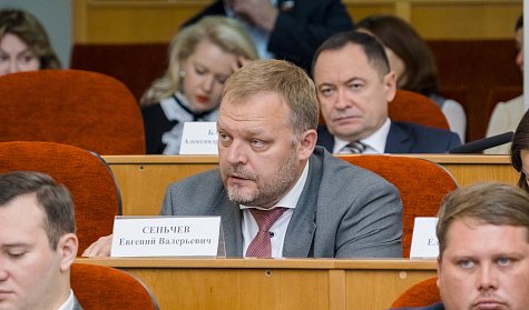 Почти полмиллиарда рублей – на дороги